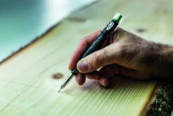 Pica 7070 Fine Dry Markeerpotlood 21 Pica 7070 Fine Dry Markeerpotlood -Hbm-machines 7070 fine dry use 2 print.jpg 1200x600 57740ebc88