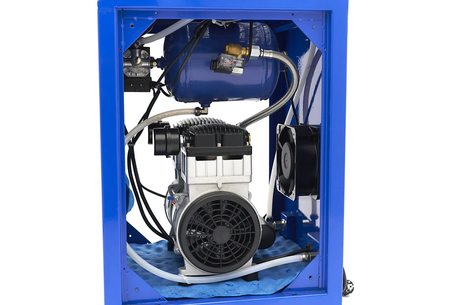 HBM 2 PK Industriële Low Noise Compressor 240 L/min 7 HBM 2 PK Industriële Low Noise Compressor 240 L/min - Afbeelding 7