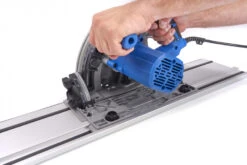 HBM 165 Mm Professionele 1200 Watt Invalzaag, Liniaalzaag Met 2 X 700 Mm Liniaal 22 HBM 165 Mm Professionele 1200 Watt Invalzaag, Liniaalzaag Met 2 X 700 Mm Liniaal -Hbm-machines hbm 216 54.jpg 1200x600 f3272ebc88