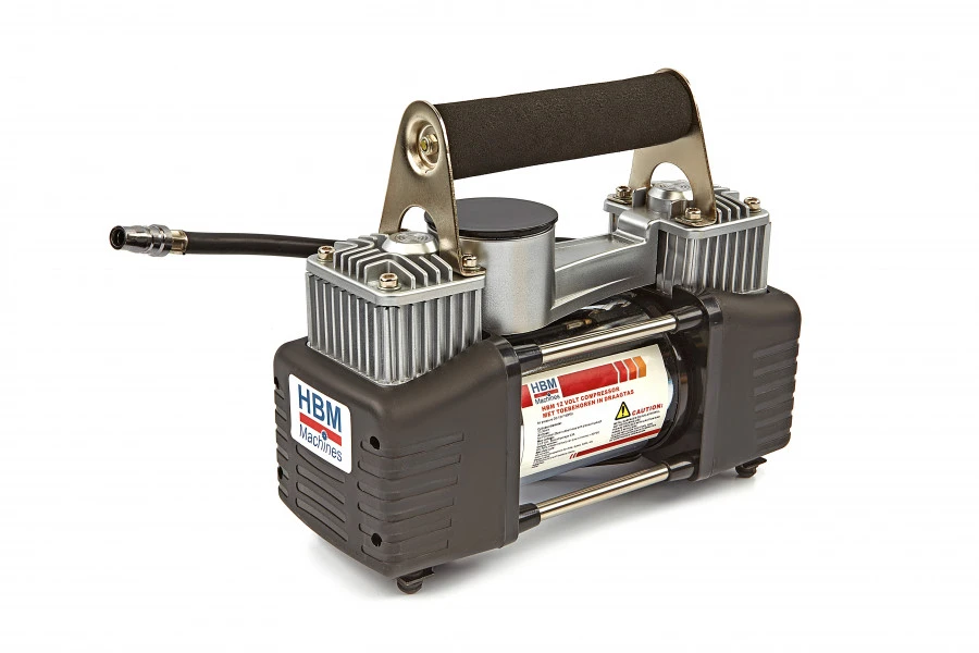 HBM 12 Volt Compressor Met Toebehoren In Draagtas 1 HBM 12 Volt Compressor Met Toebehoren In Draagtas
