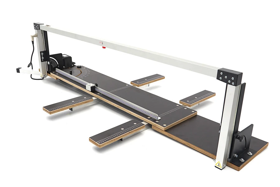 HBM 200 W Schuimsnijder Met Poten 1 HBM 200 W Schuimsnijder Met Poten